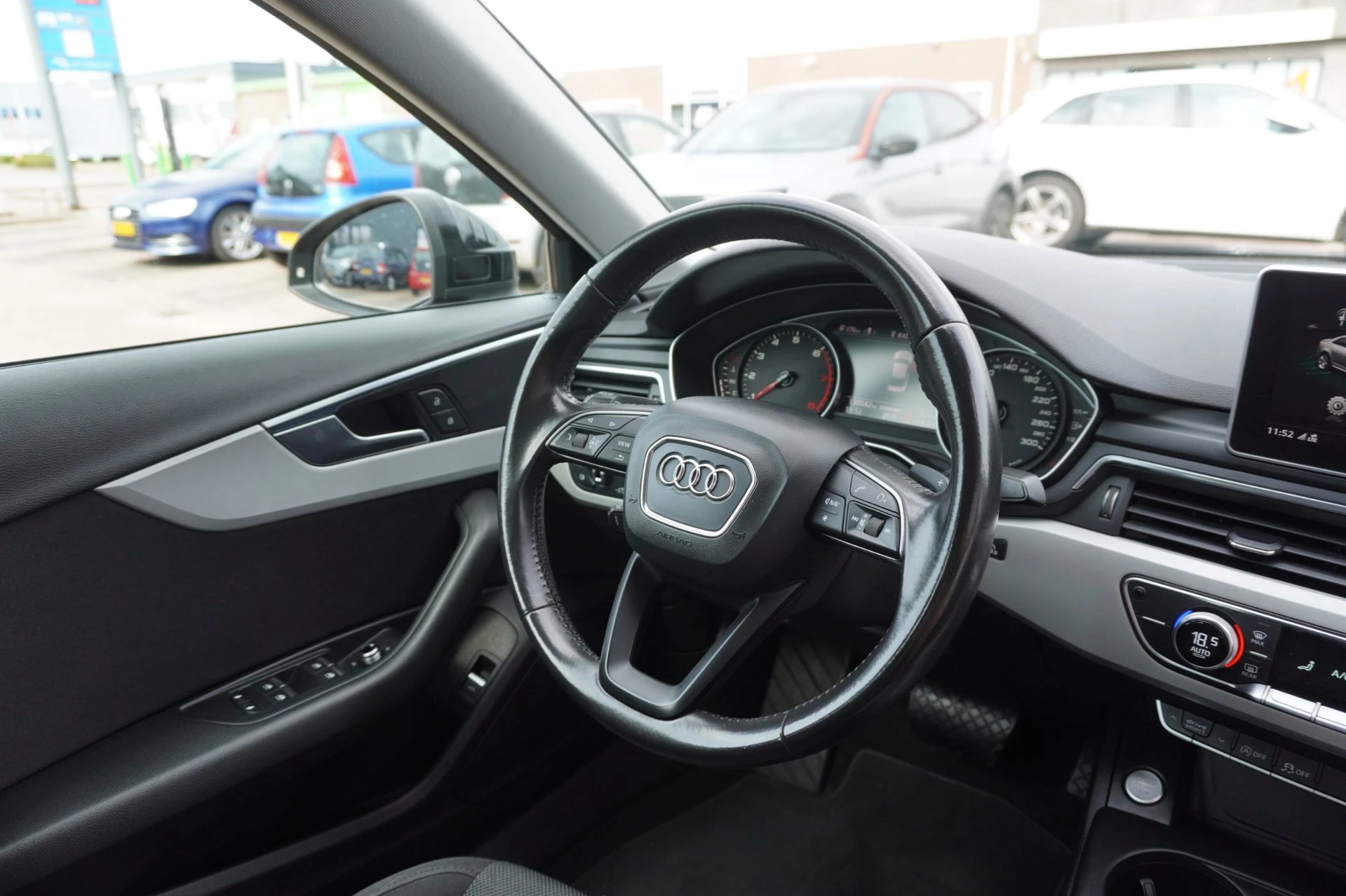 Hoofdafbeelding Audi A4