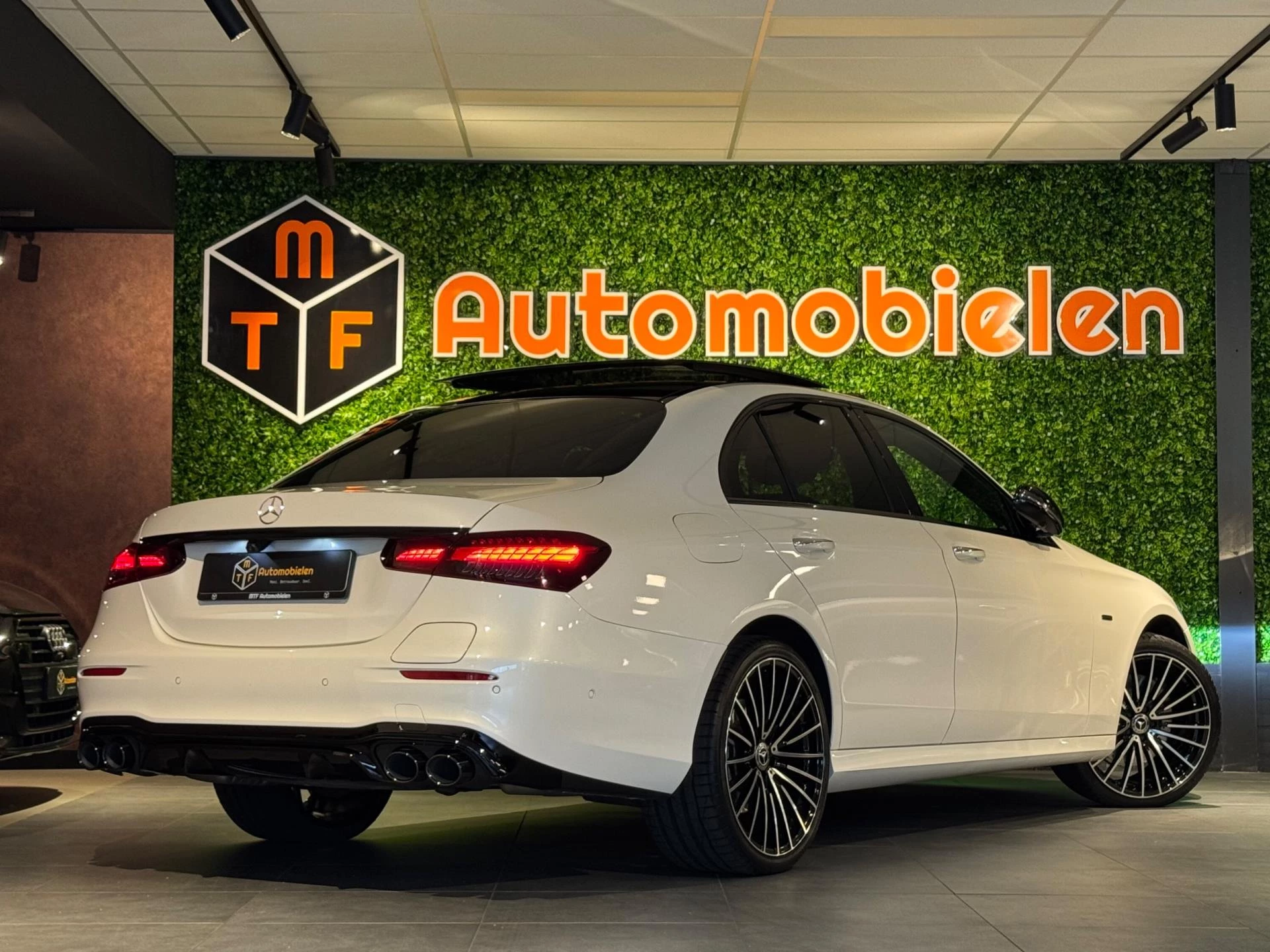 Hoofdafbeelding Mercedes-Benz E-Klasse