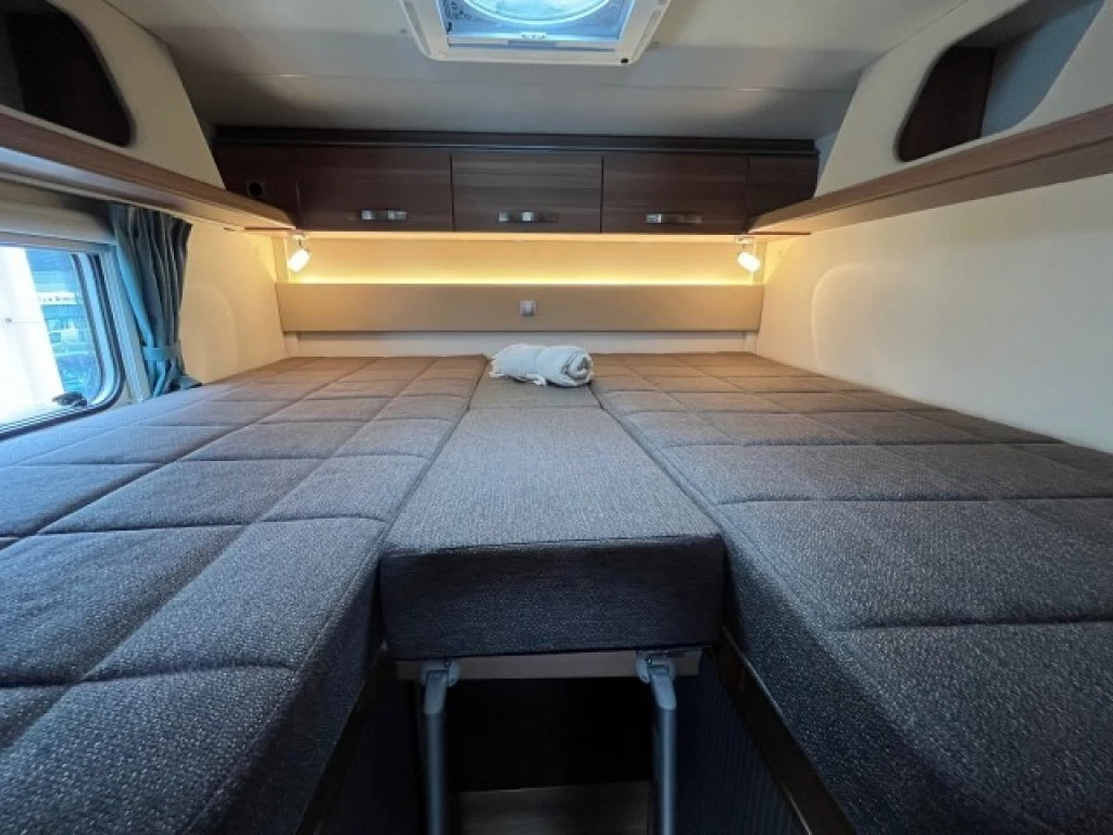 Hoofdafbeelding Weinsberg Caracompact R57 Carplay Ac Cruise