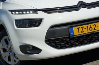 Hoofdafbeelding Citroën C4 Picasso Citroen C4 Picasso 1.6 VTi Intensive | Blanc Nacre | Camera/Clima/Cruise/Trekhaak - Chique!
