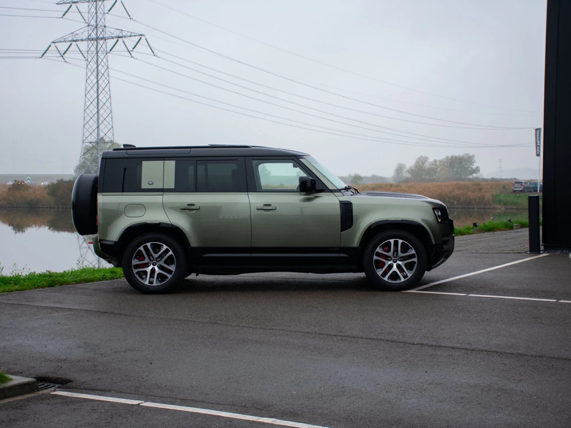 Hoofdafbeelding Land Rover Defender