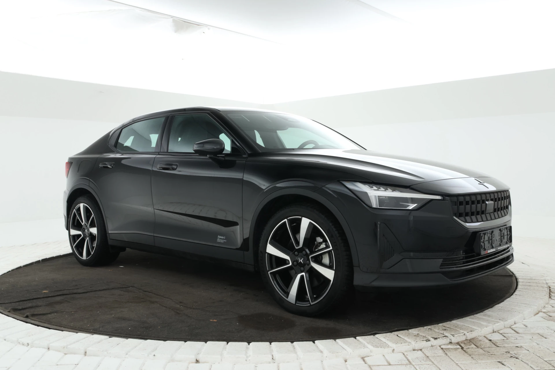 Hoofdafbeelding Polestar 2