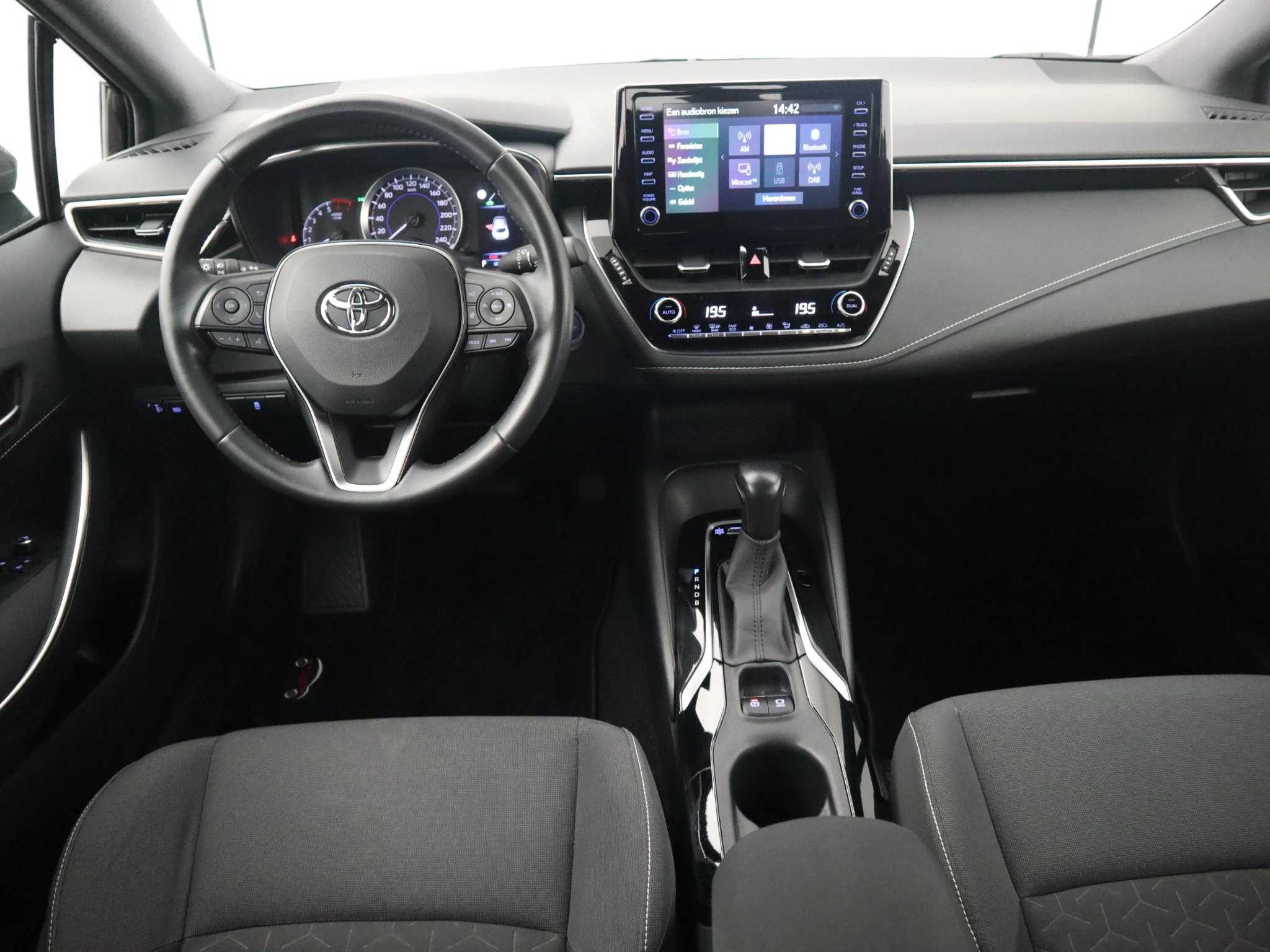 Hoofdafbeelding Toyota Corolla