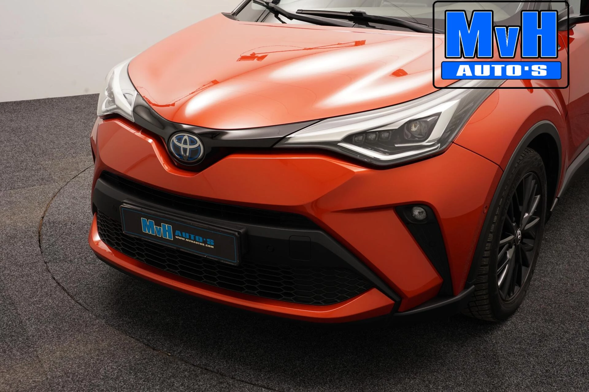 Hoofdafbeelding Toyota C-HR