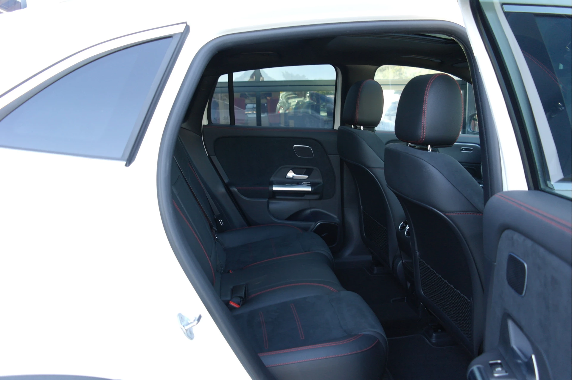Hoofdafbeelding Mercedes-Benz EQA