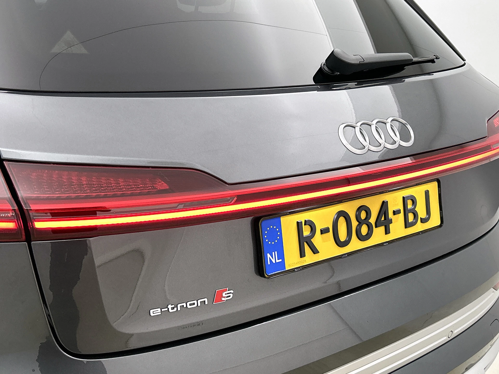 Hoofdafbeelding Audi e-tron