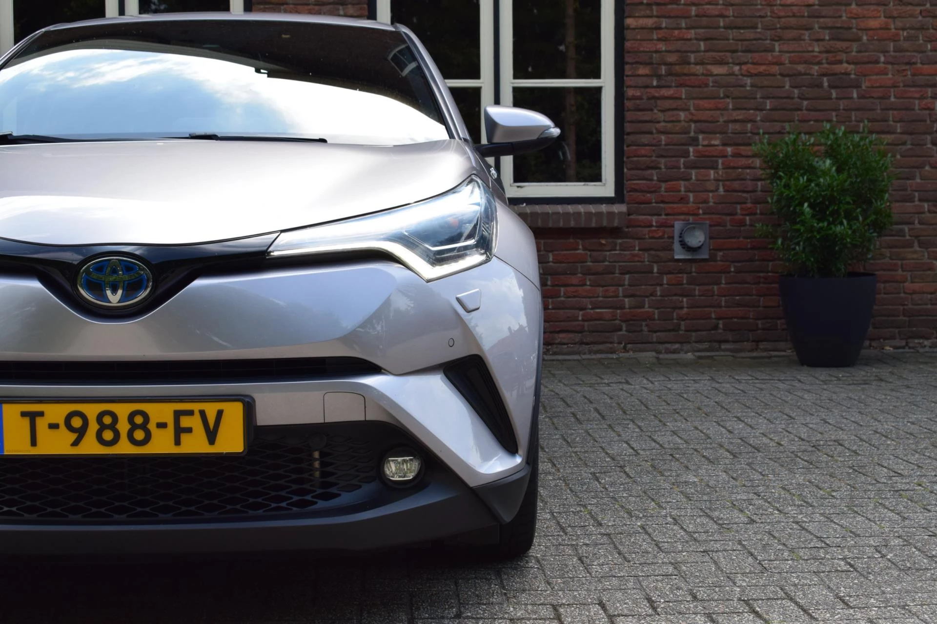 Hoofdafbeelding Toyota C-HR
