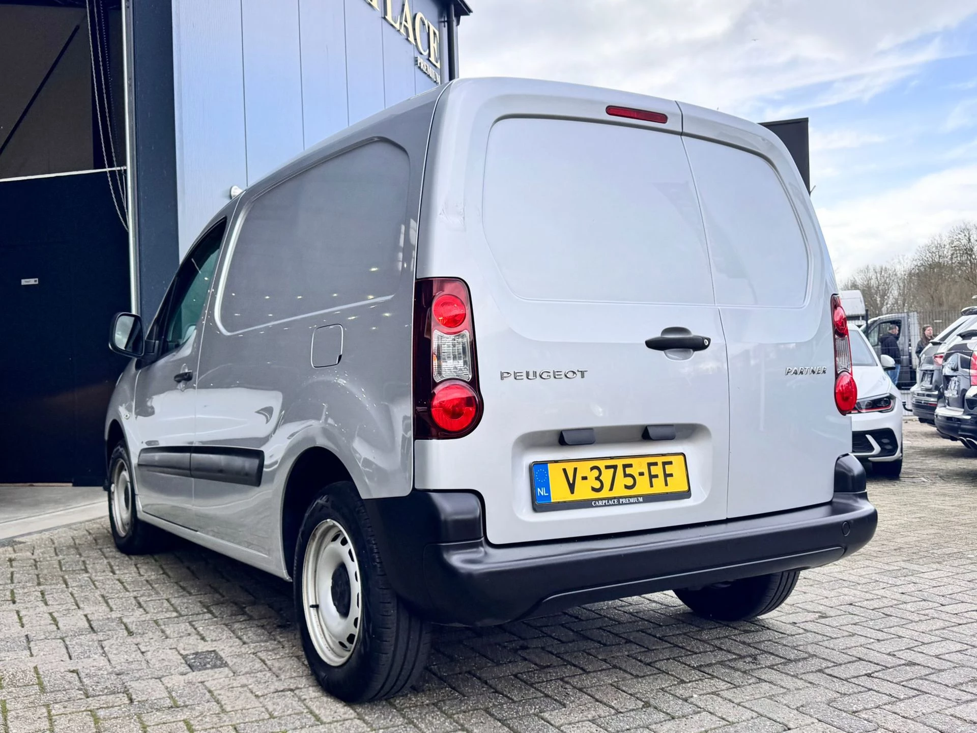 Hoofdafbeelding Peugeot Partner