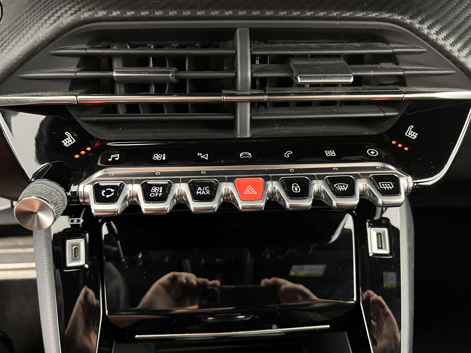 Hoofdafbeelding Peugeot e-208