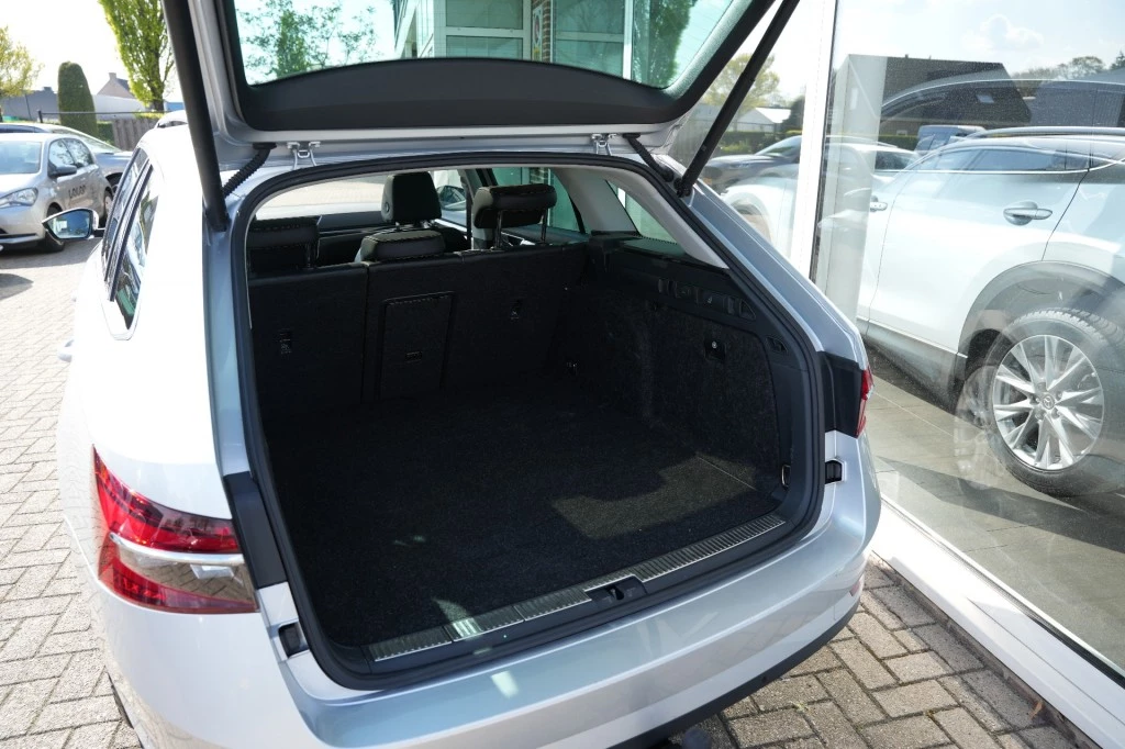 Hoofdafbeelding Škoda Superb