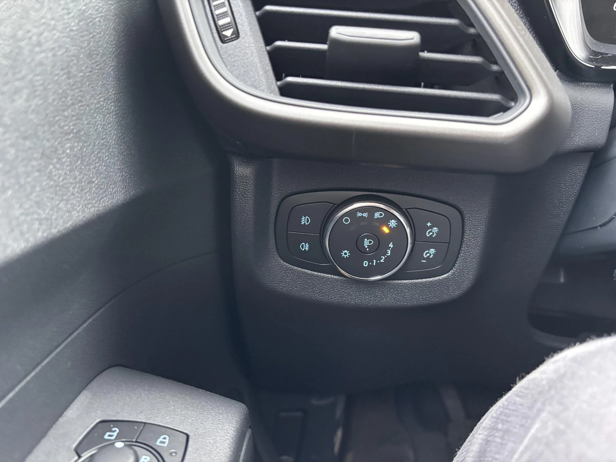 Hoofdafbeelding Ford Transit Courier