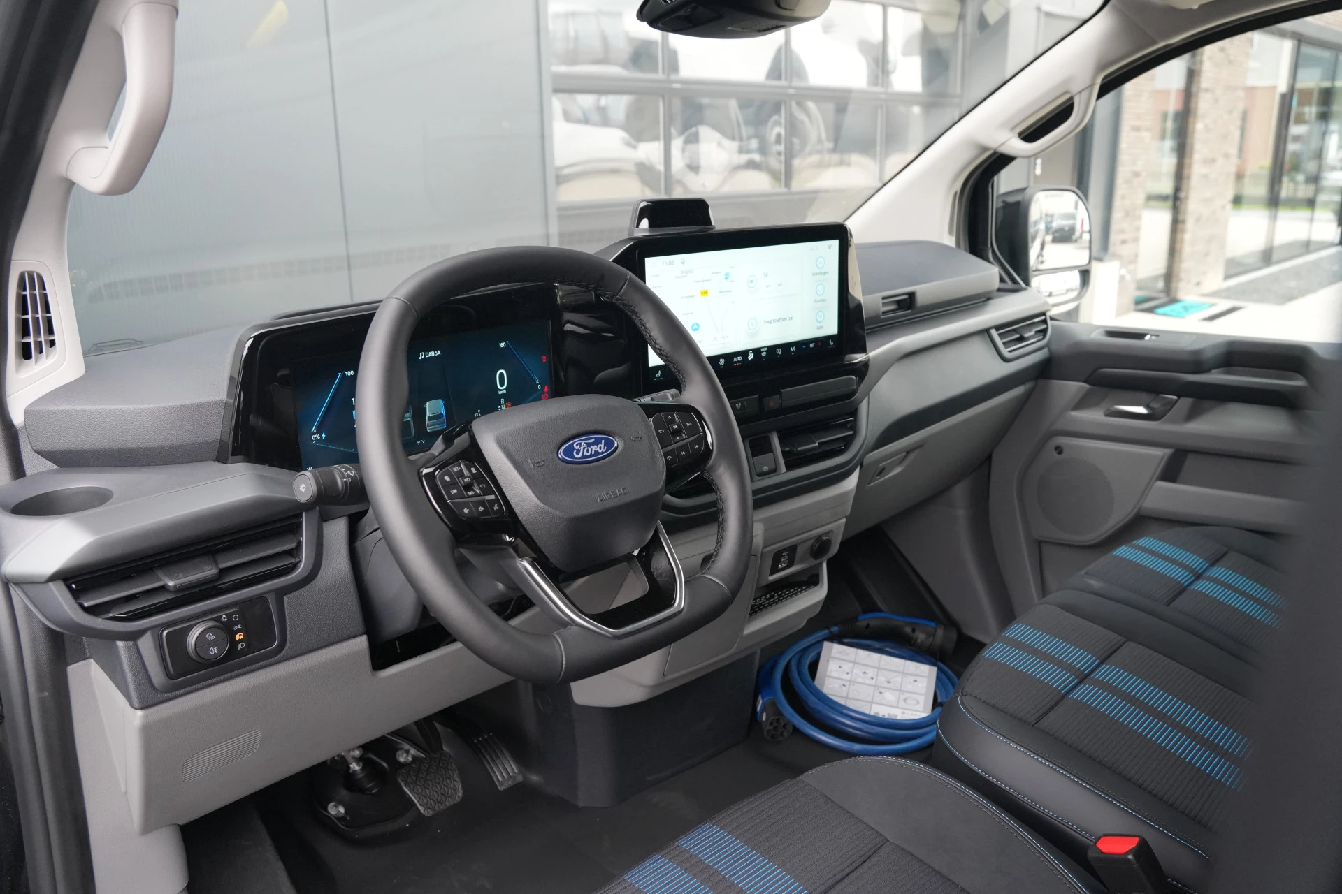 Hoofdafbeelding Ford E-Transit Custom