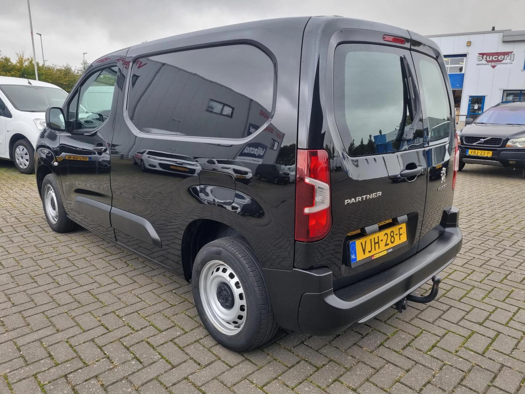 Hoofdafbeelding Peugeot Partner