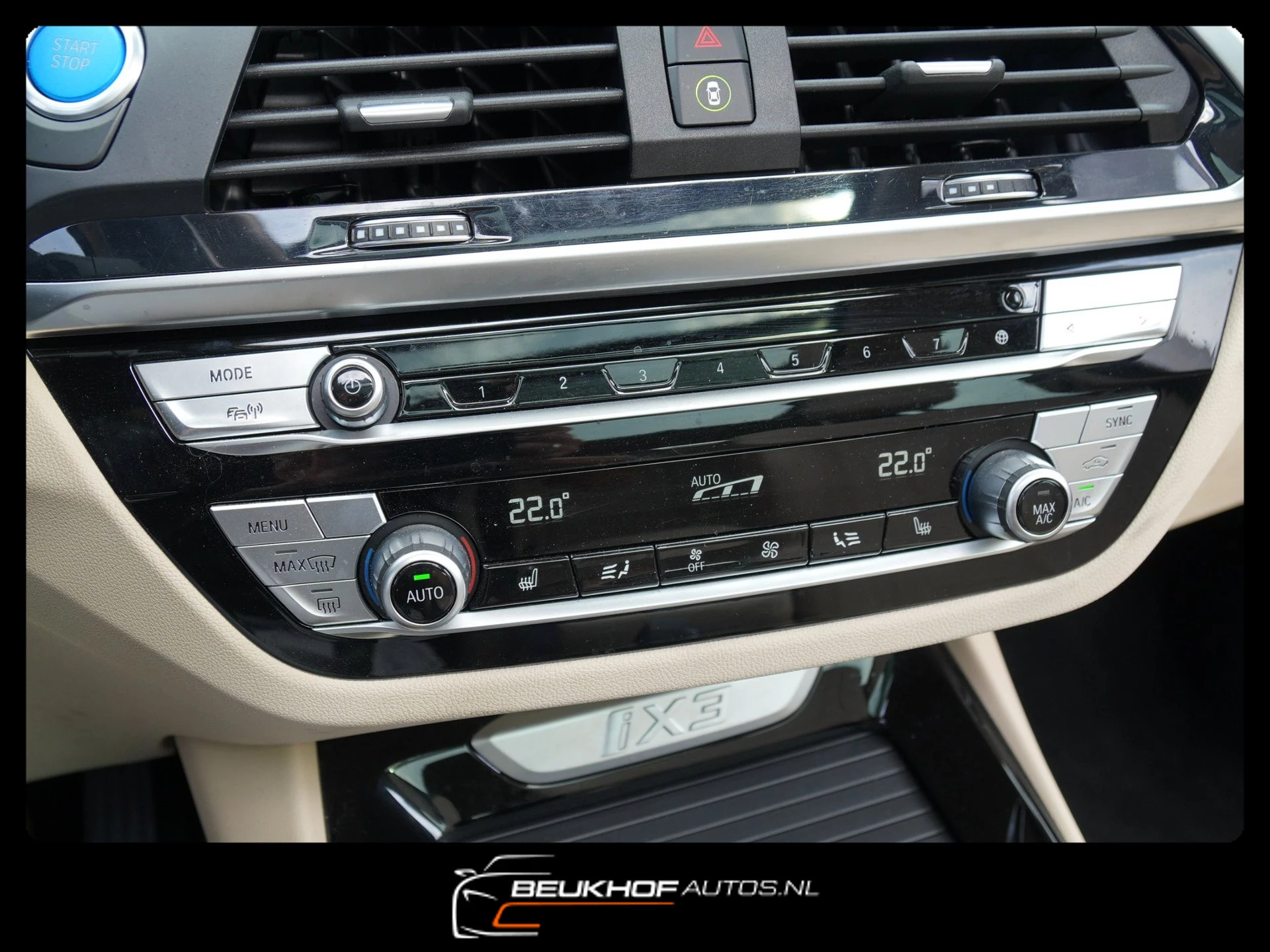 Hoofdafbeelding BMW iX3