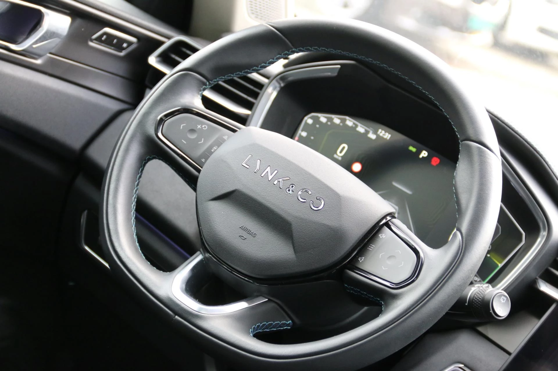 Hoofdafbeelding Lynk & Co 01