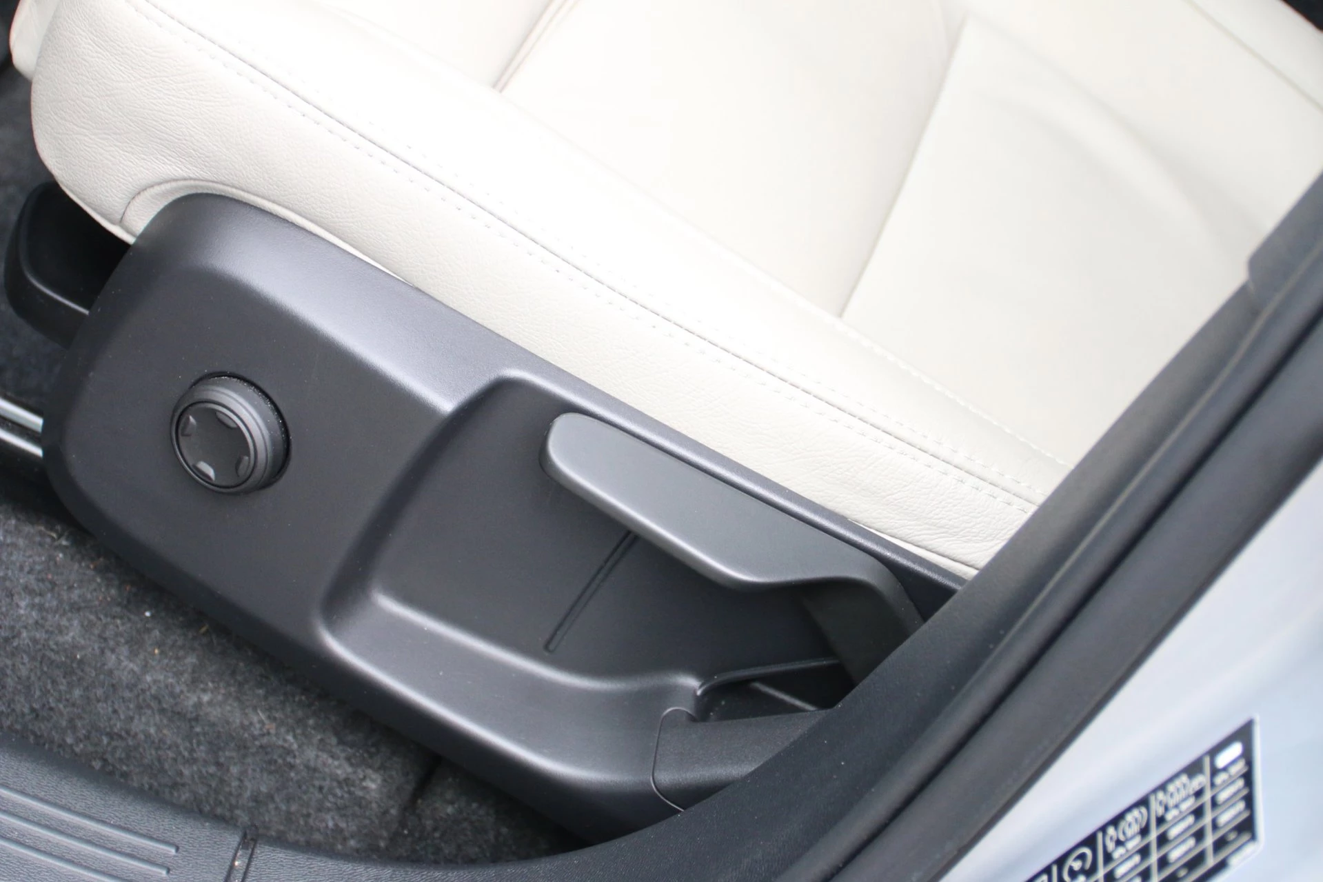 Hoofdafbeelding Volvo C40