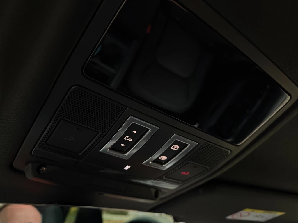 Hoofdafbeelding Land Rover Defender