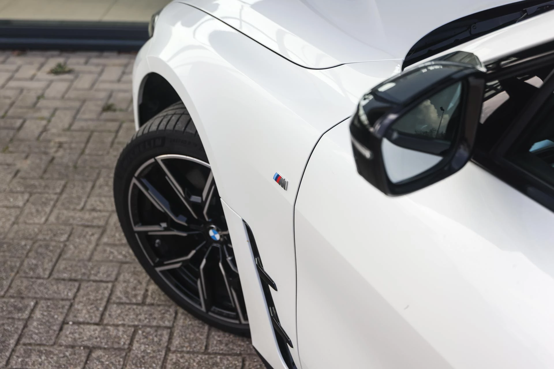 Hoofdafbeelding BMW i4