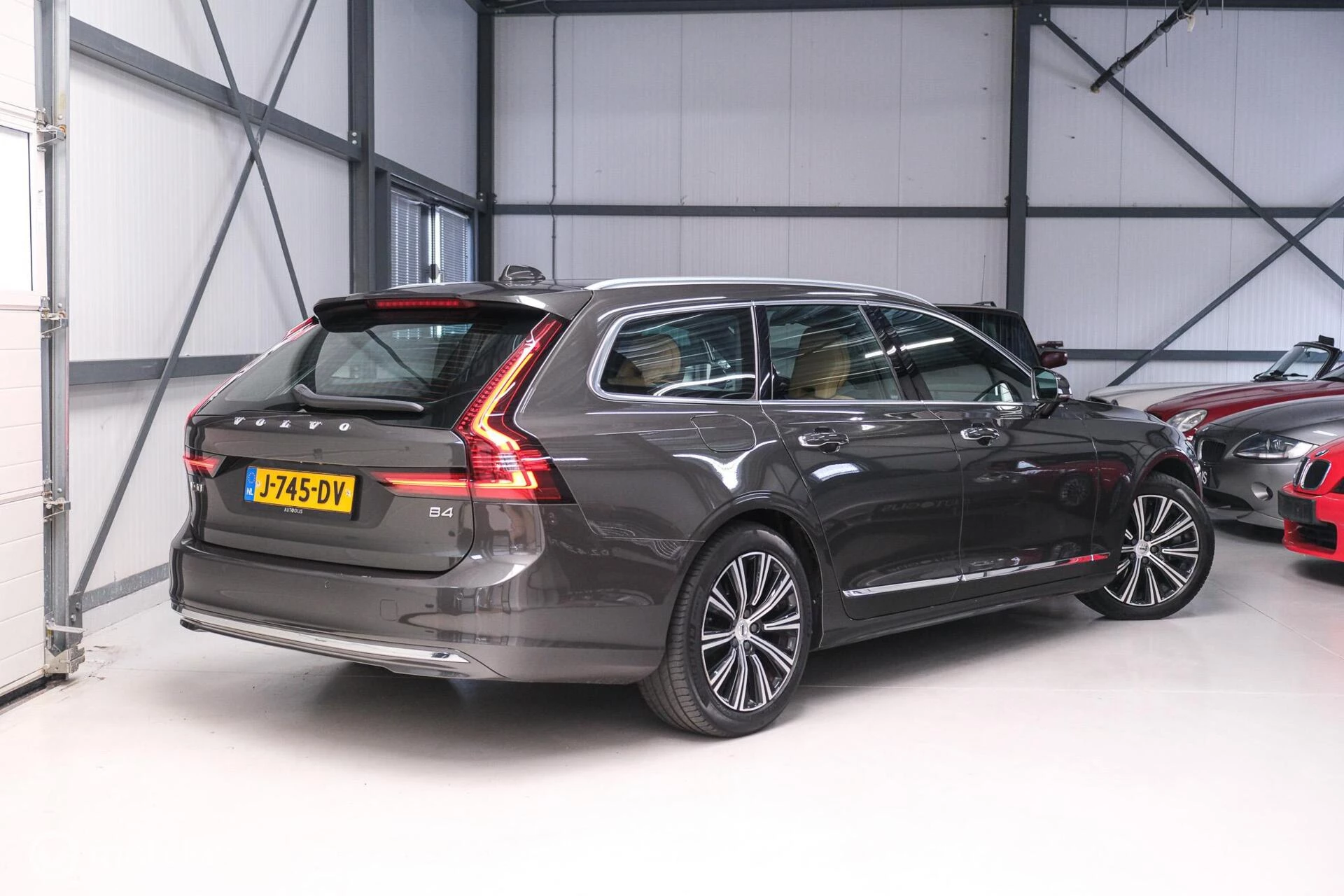 Hoofdafbeelding Volvo V90