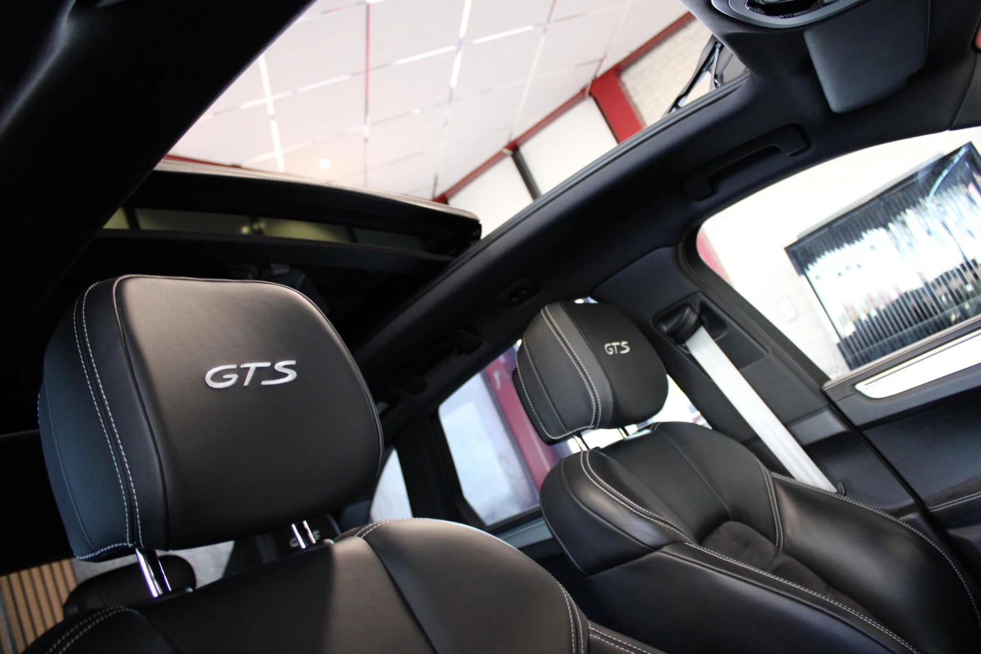 Hoofdafbeelding Porsche Macan