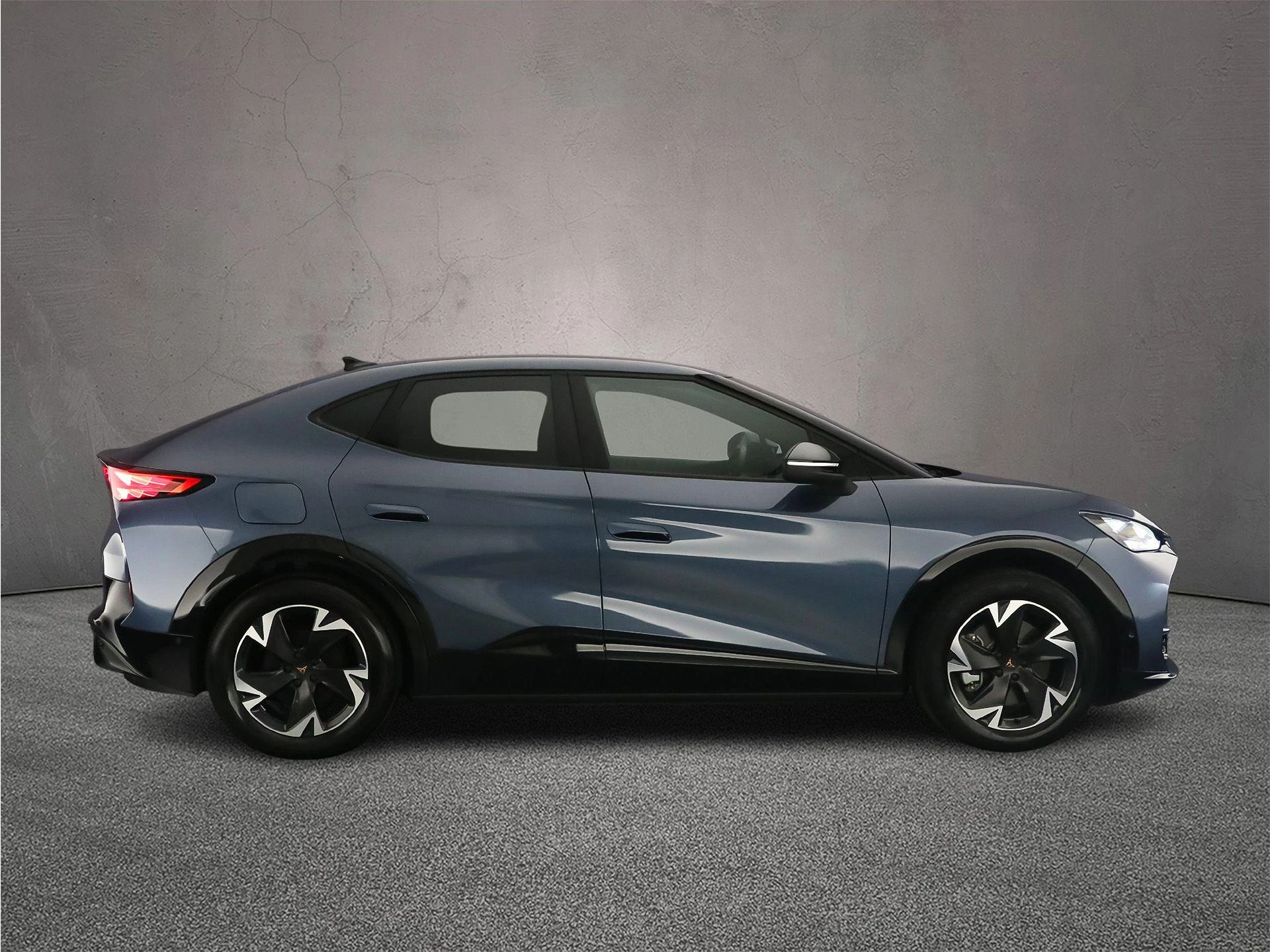 Hoofdafbeelding CUPRA Tavascan