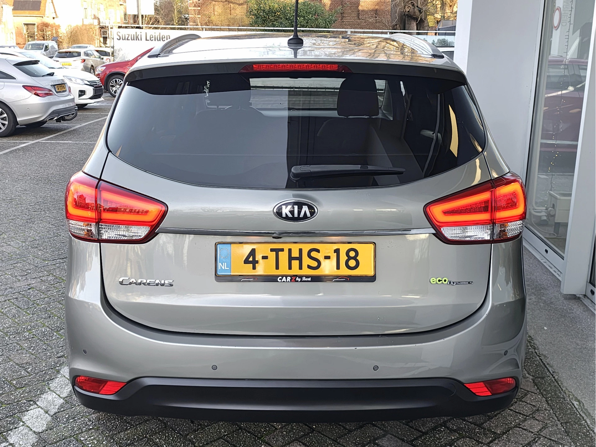 Hoofdafbeelding Kia Carens