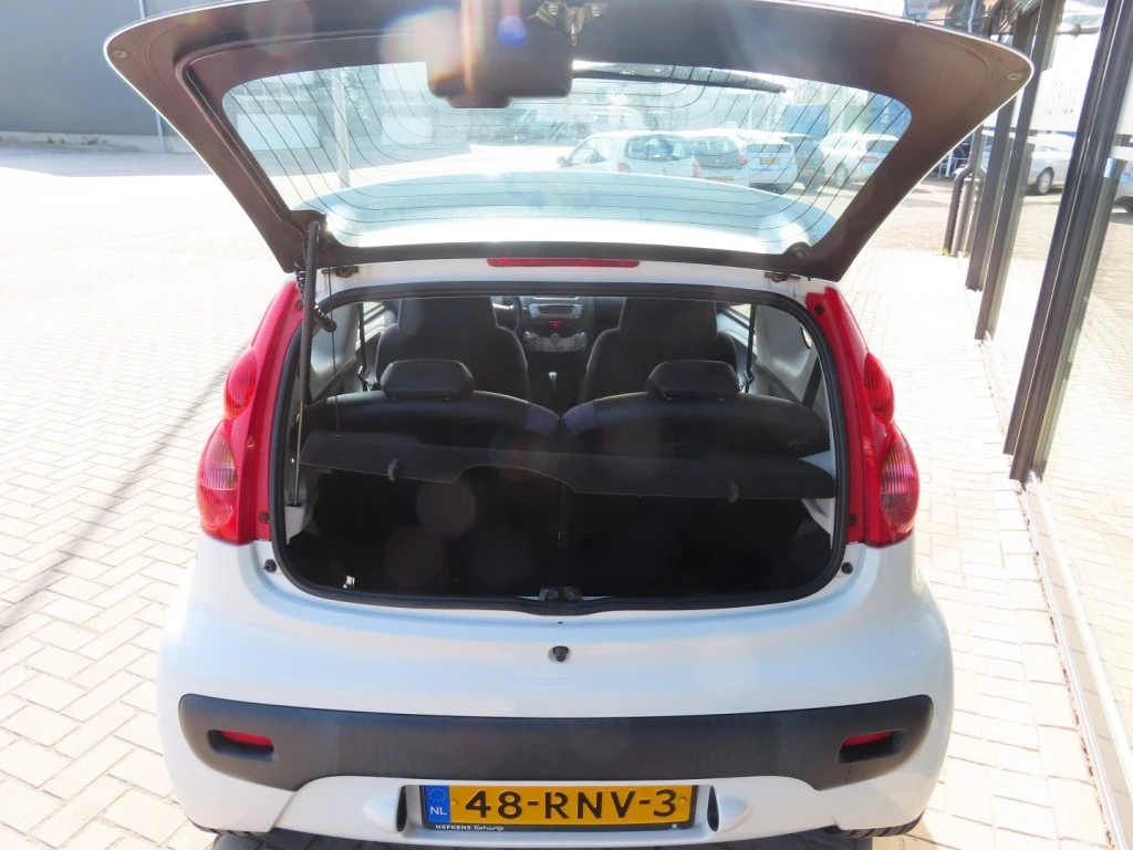 Hoofdafbeelding Peugeot 107