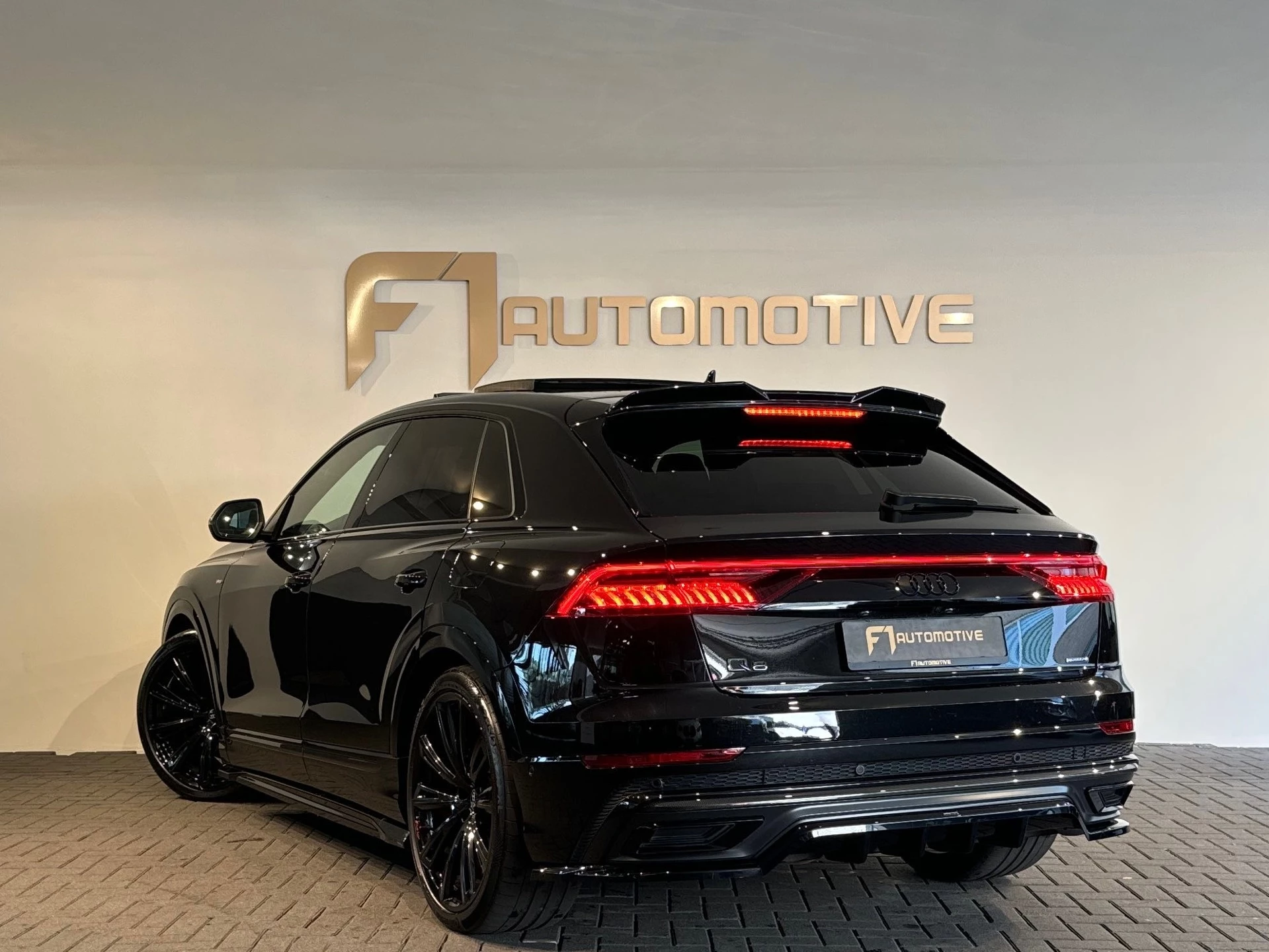 Hoofdafbeelding Audi Q8