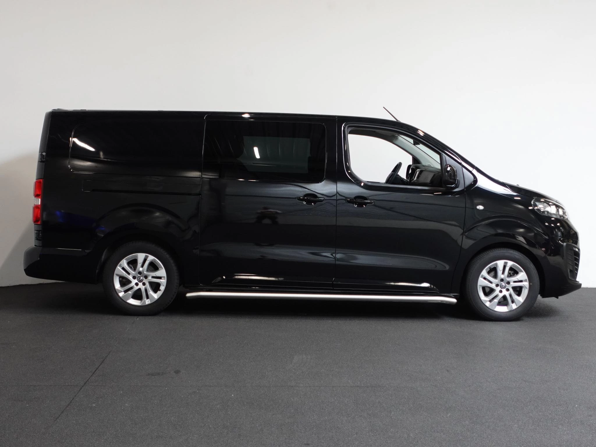 Hoofdafbeelding Opel Vivaro-e