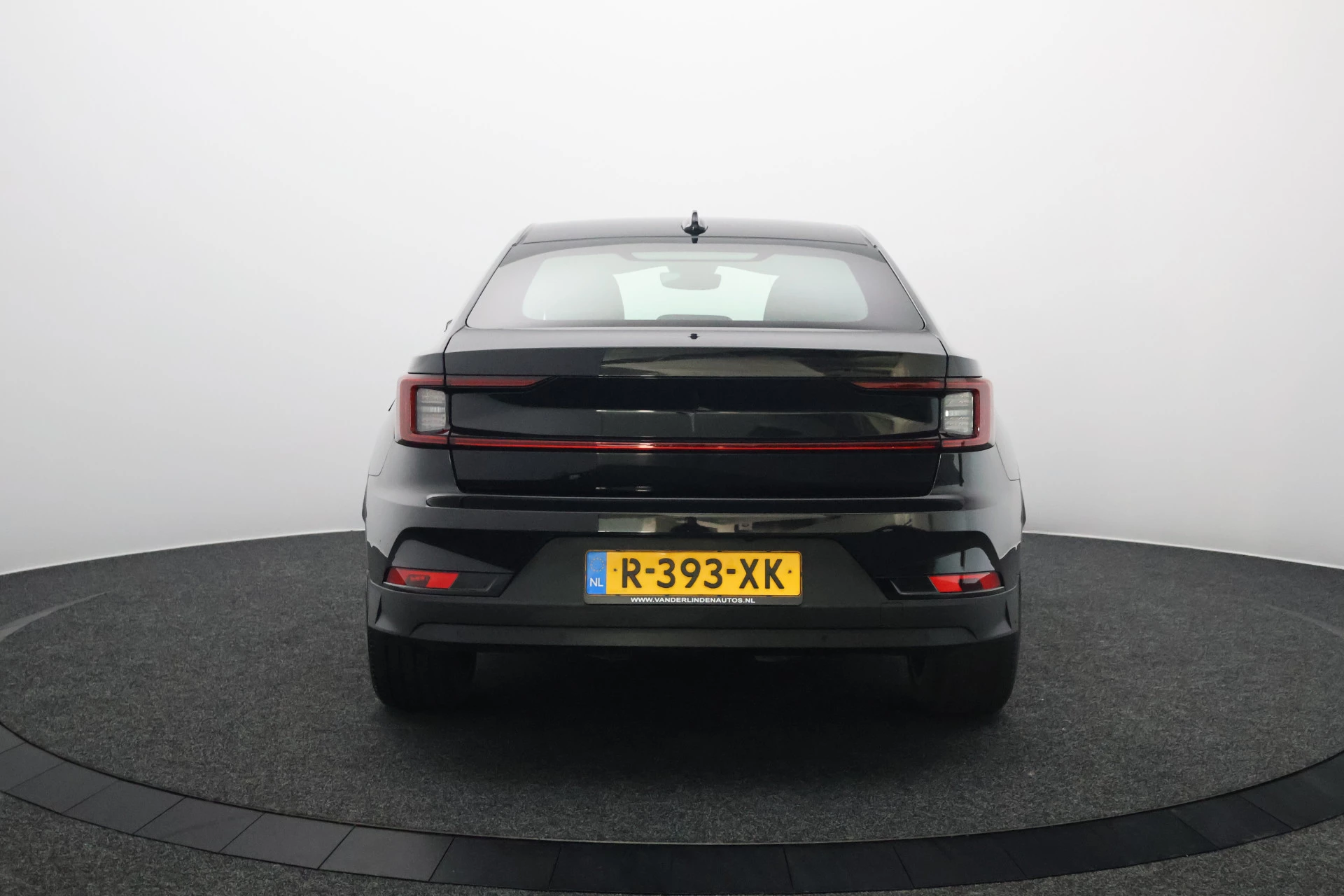 Hoofdafbeelding Polestar 2