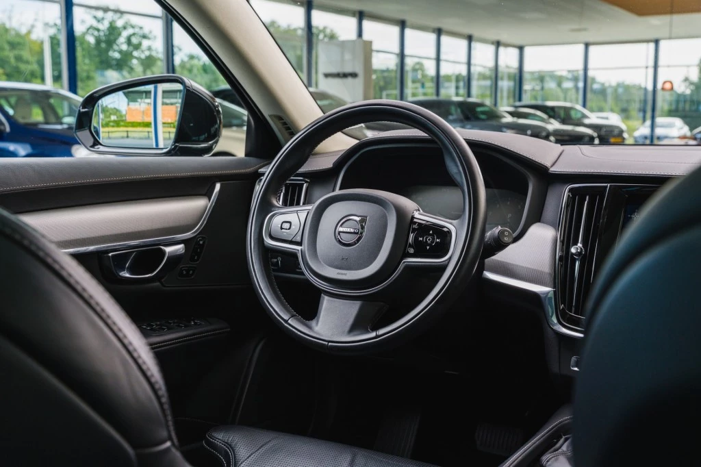 Hoofdafbeelding Volvo V90