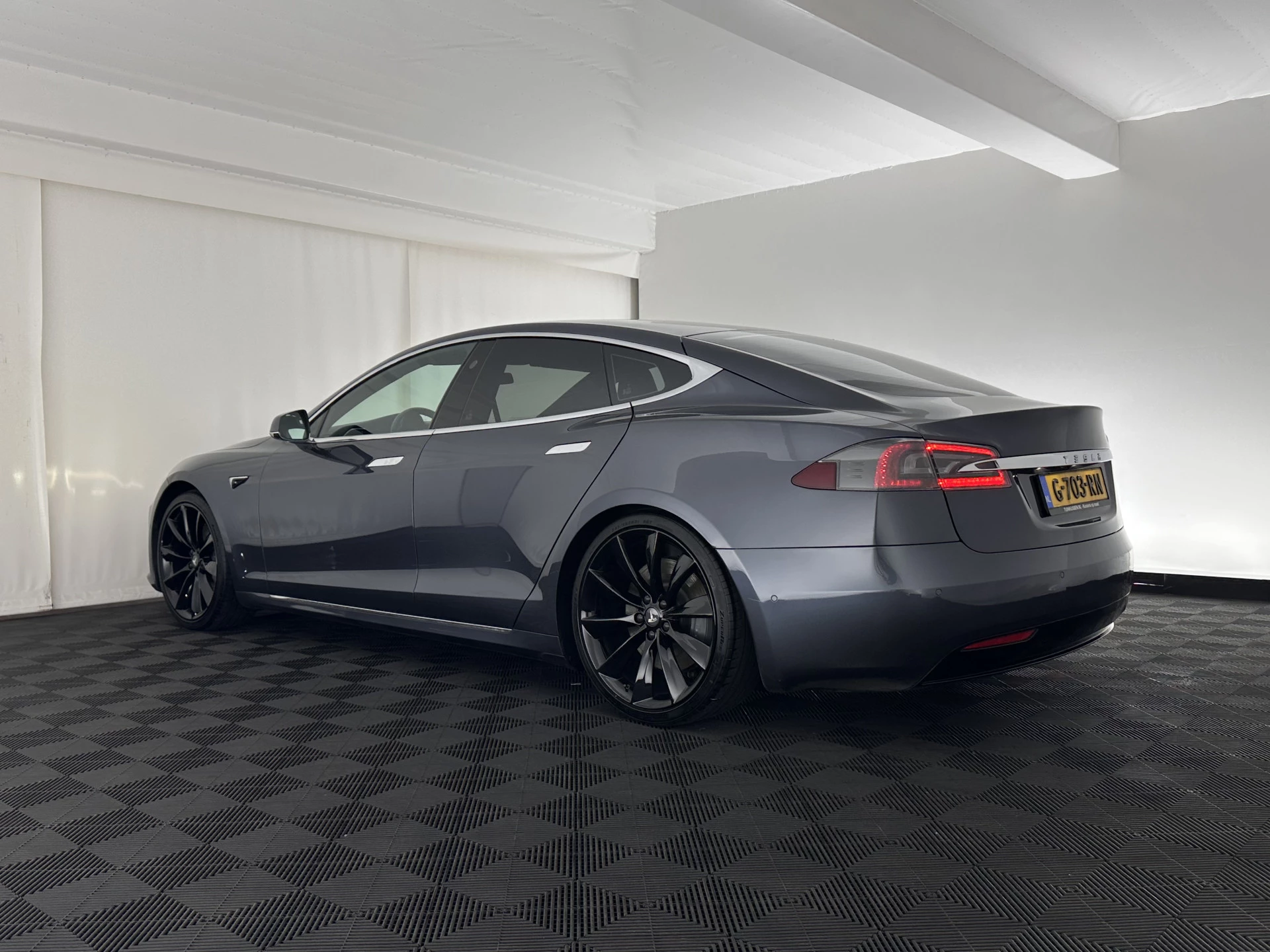 Hoofdafbeelding Tesla Model S