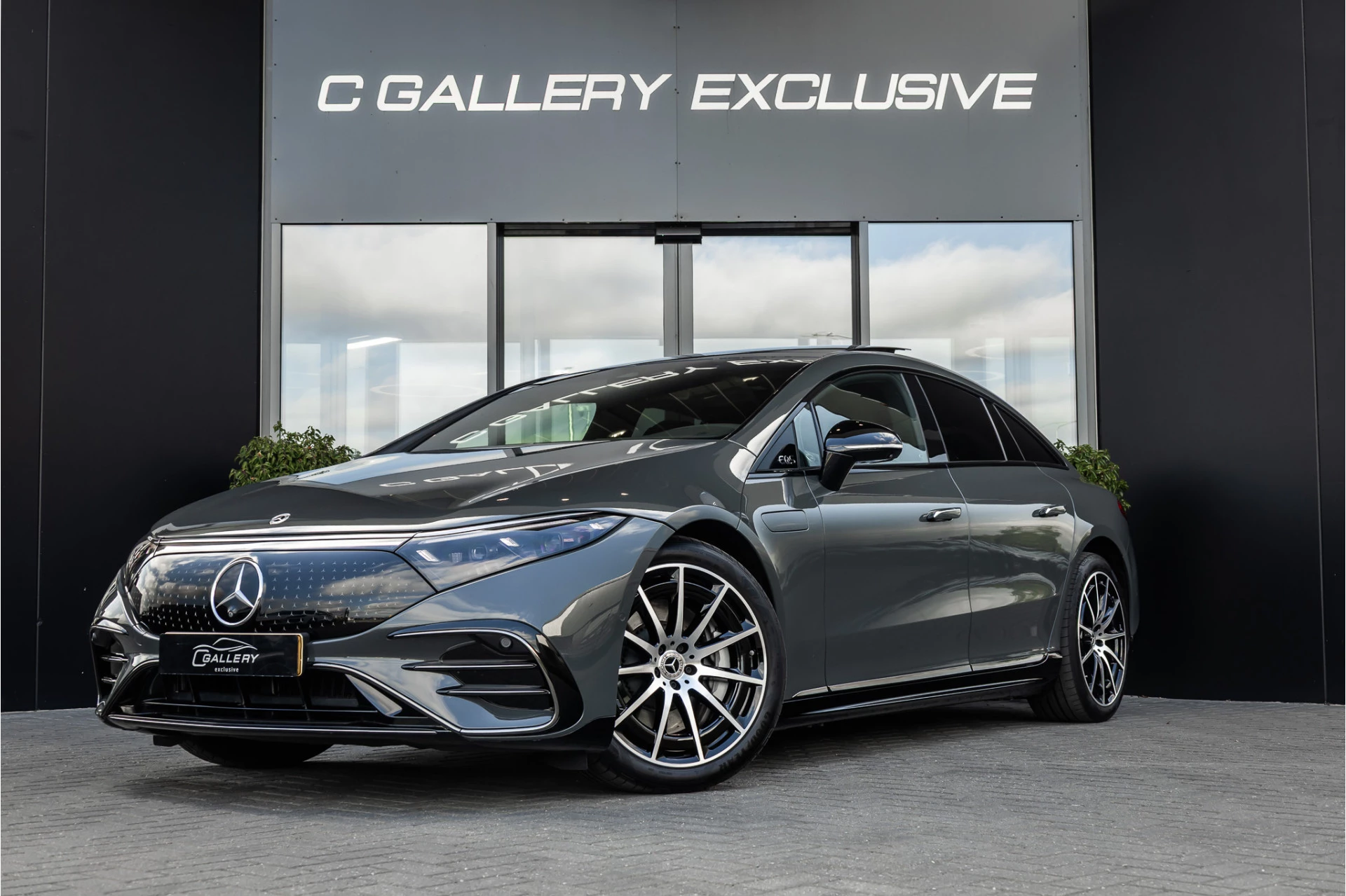 Hoofdafbeelding Mercedes-Benz EQS