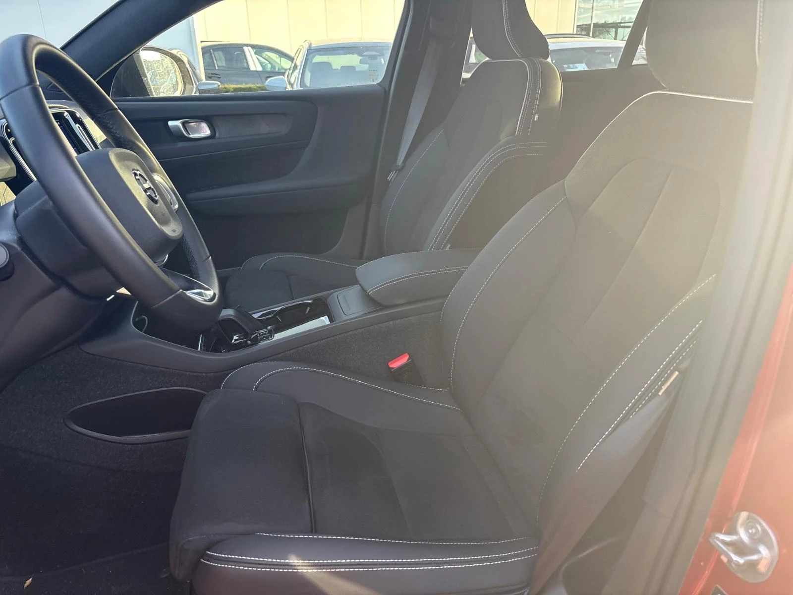 Hoofdafbeelding Volvo C40