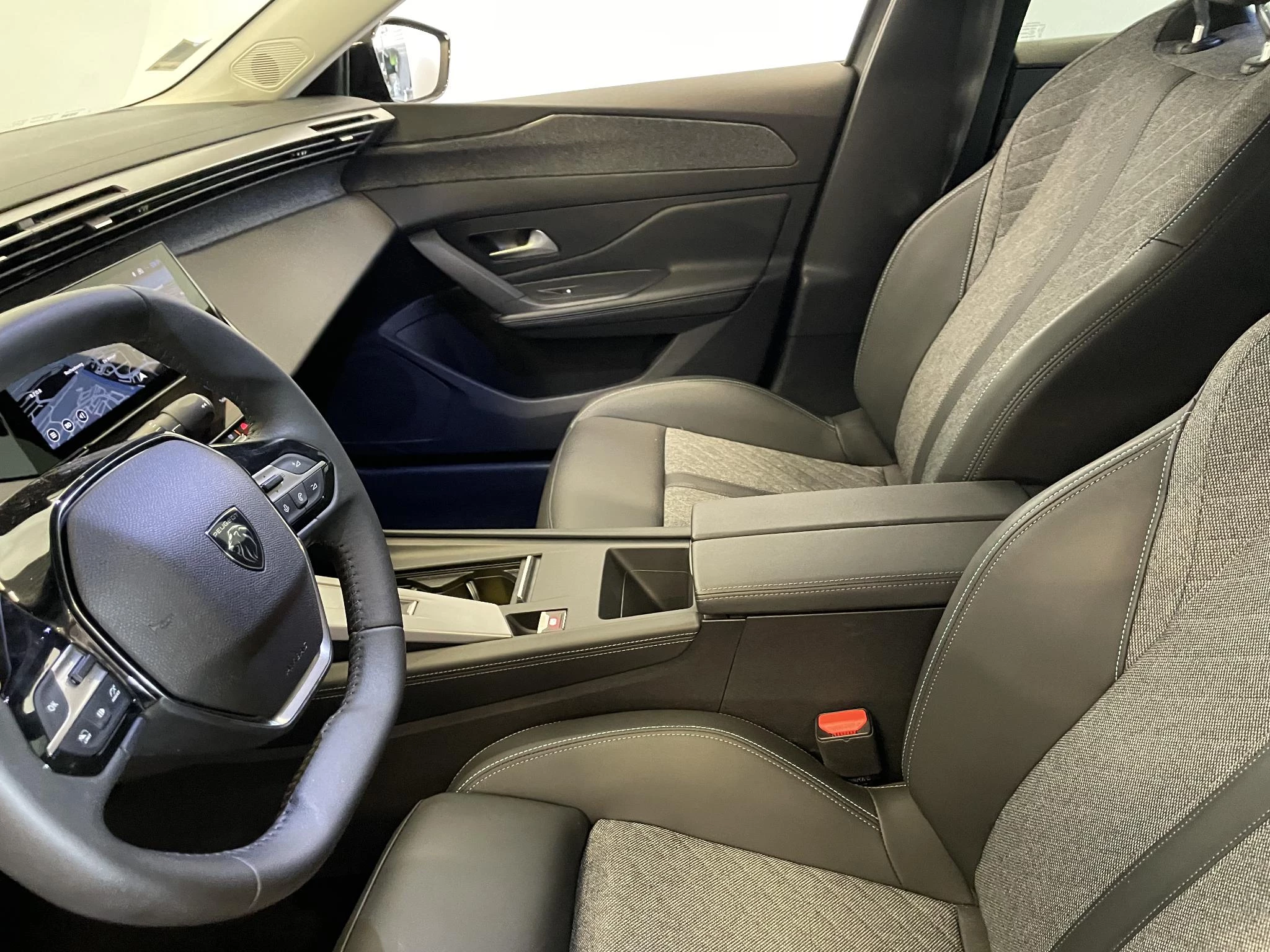 Hoofdafbeelding Peugeot 408