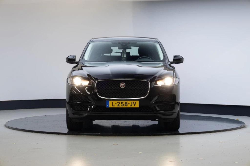 Hoofdafbeelding Jaguar F-PACE