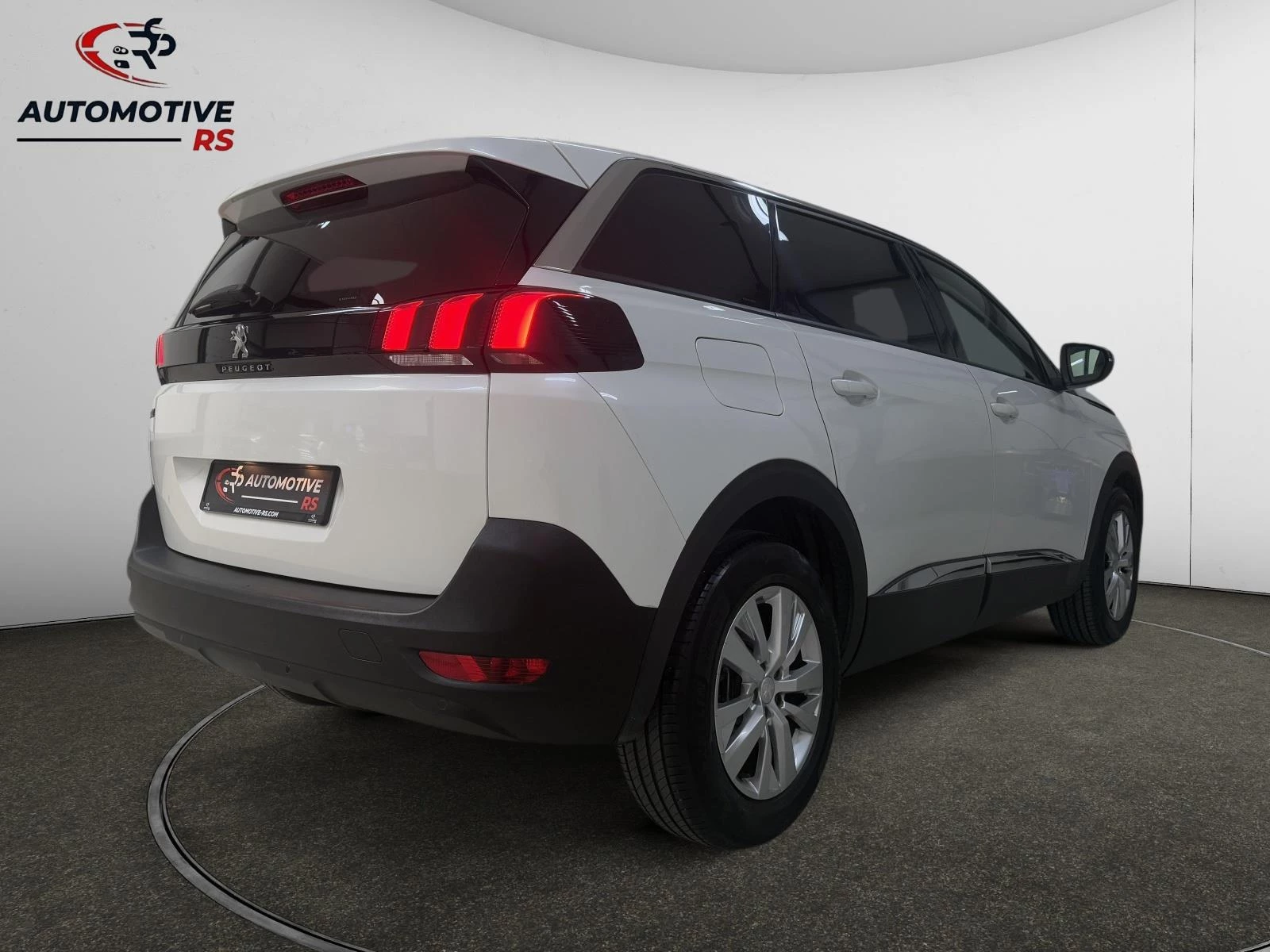 Hoofdafbeelding Peugeot 5008