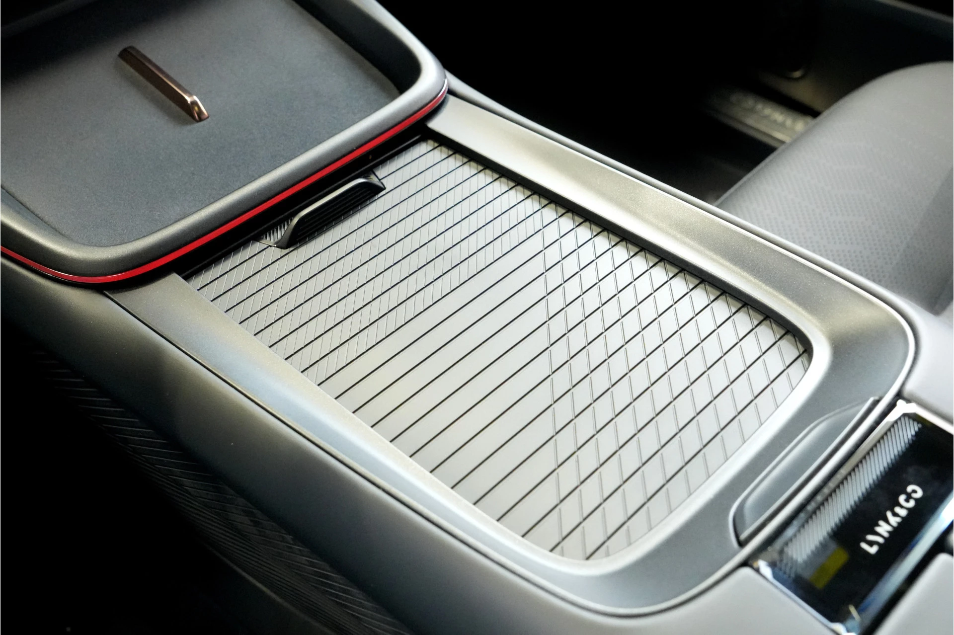 Hoofdafbeelding Lynk & Co 08