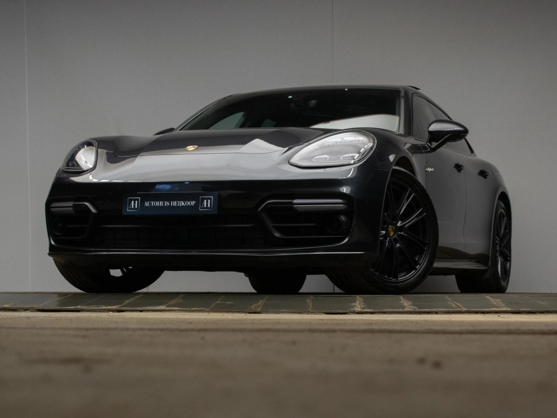 Hoofdafbeelding Porsche Panamera