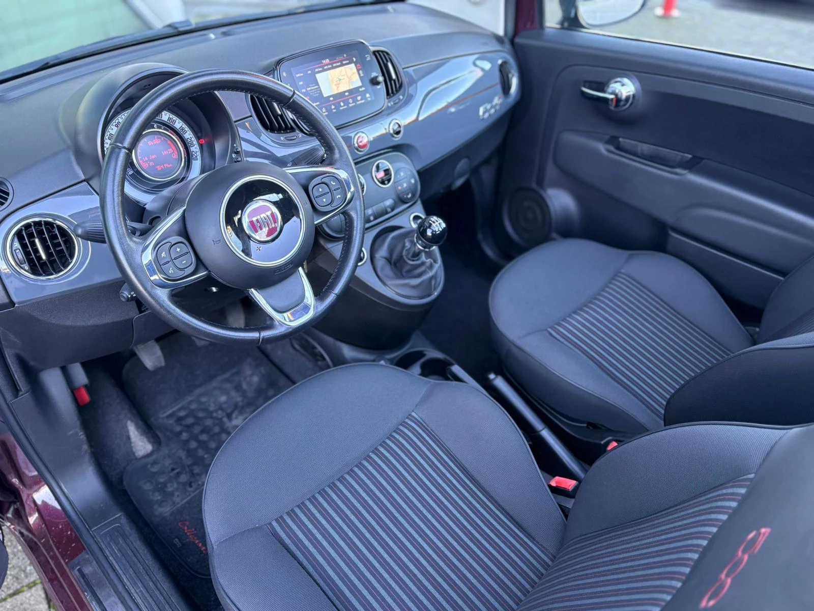 Hoofdafbeelding Fiat 500C