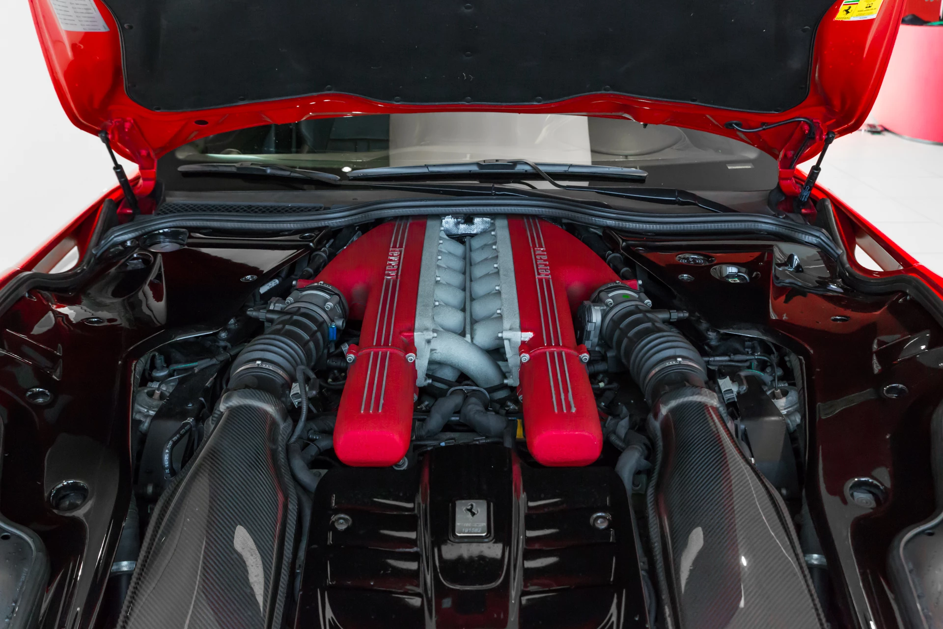 Hoofdafbeelding Ferrari F12