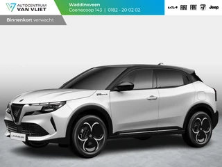 Hoofdafbeelding Alfa Romeo Junior Alfa Romeo Junior 1.2 Turbo Hybrid Ibrida Sport Speciale | Snel leverbaar | Pack Techno | Schuif/Kanteldak | Sempione White, Dak Zwart | Verwarmbare Voorruit