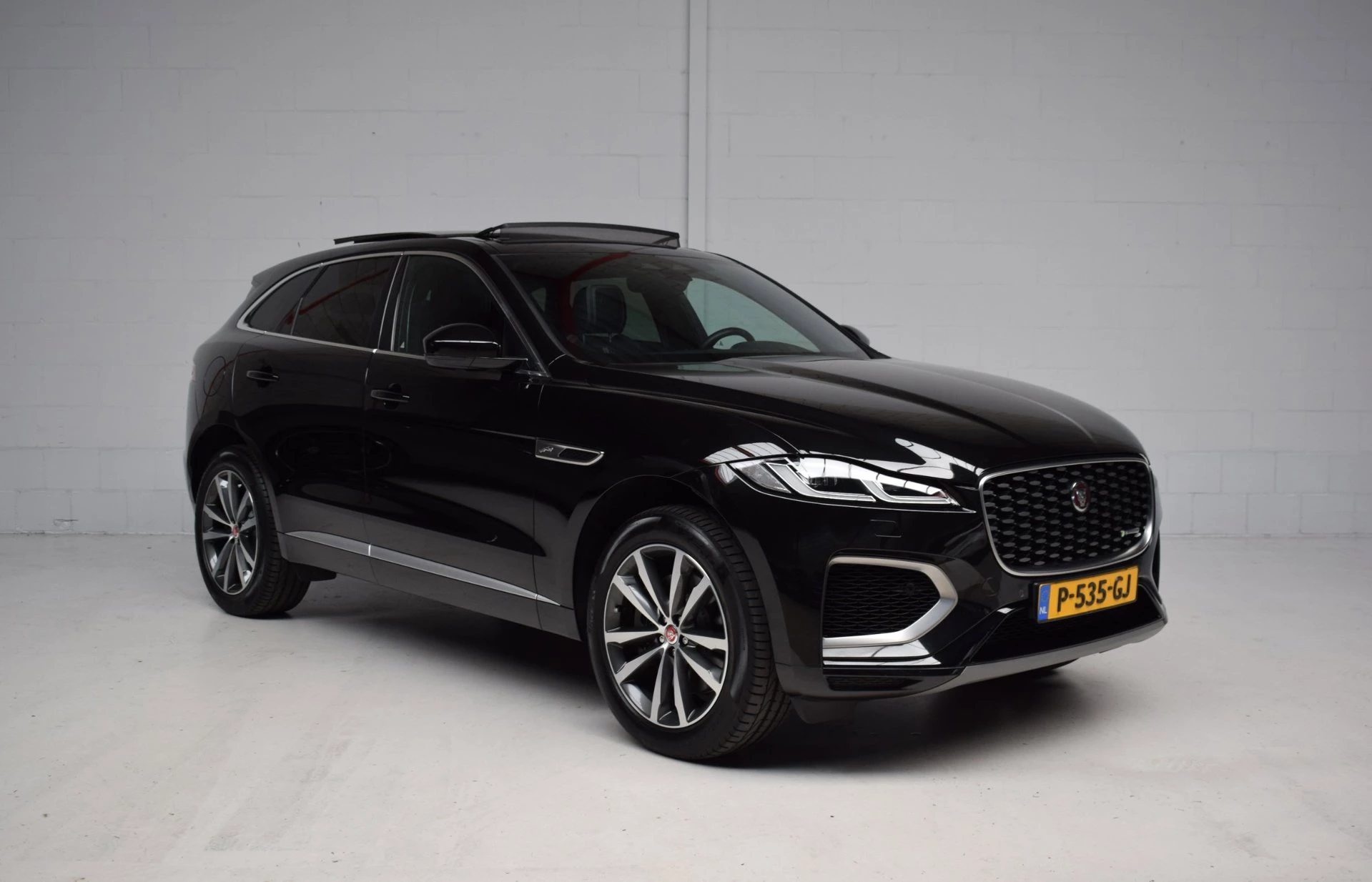 Hoofdafbeelding Jaguar F-PACE