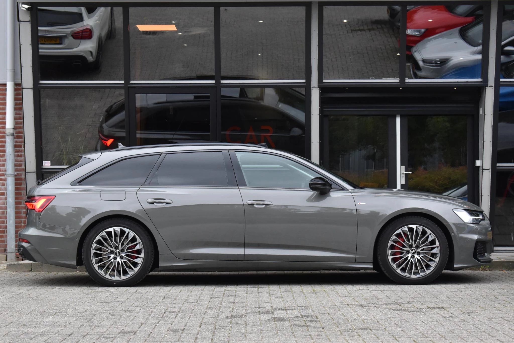 Hoofdafbeelding Audi A6