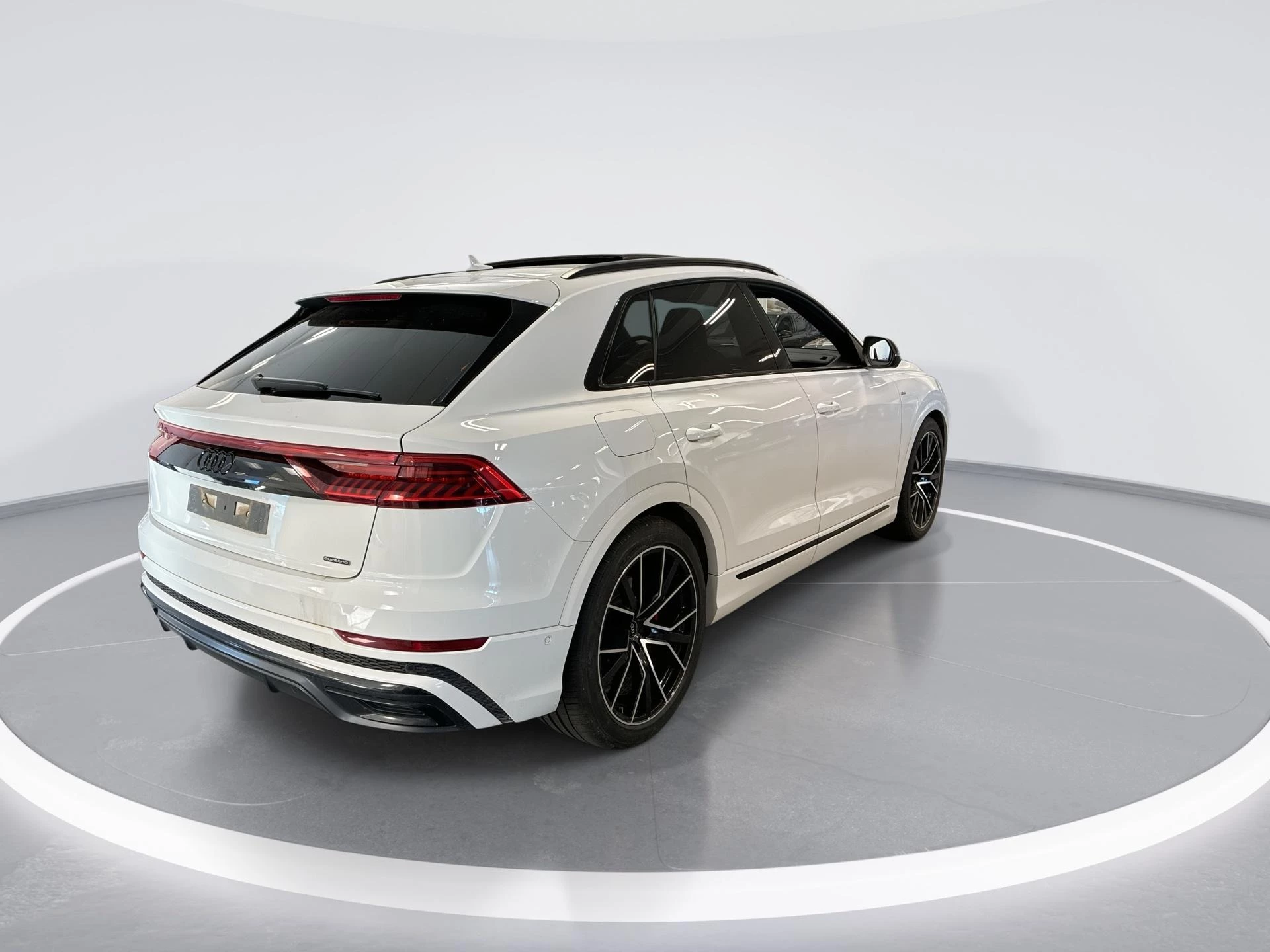 Hoofdafbeelding Audi Q8