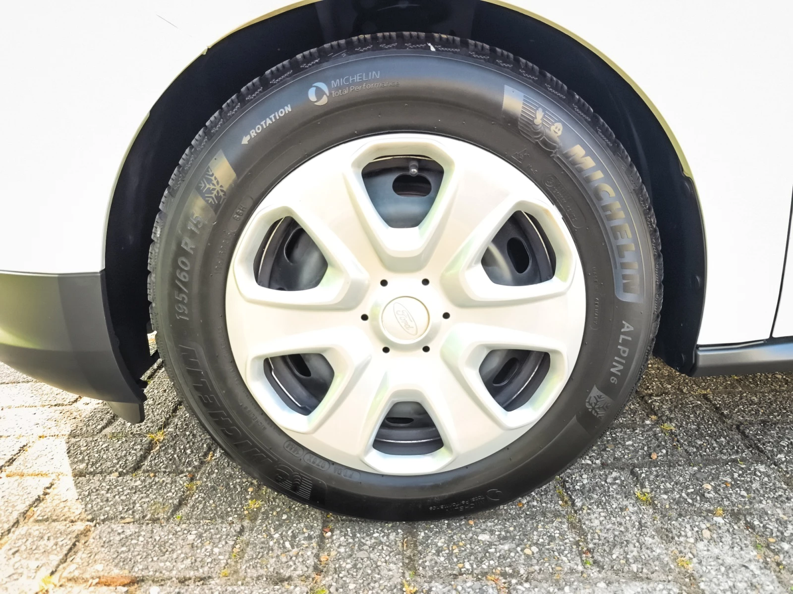Hoofdafbeelding Ford Transit Courier