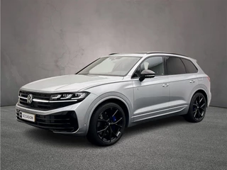 Volkswagen Touareg R 3.0 TSI eHybrid 462pk Tiptronic Trekhaak, Luchtvering, Panoramadak, Adaptive cruise control, Elektrische achterklep, LED matrix koplampen, 360 camera, Lederen bekleding