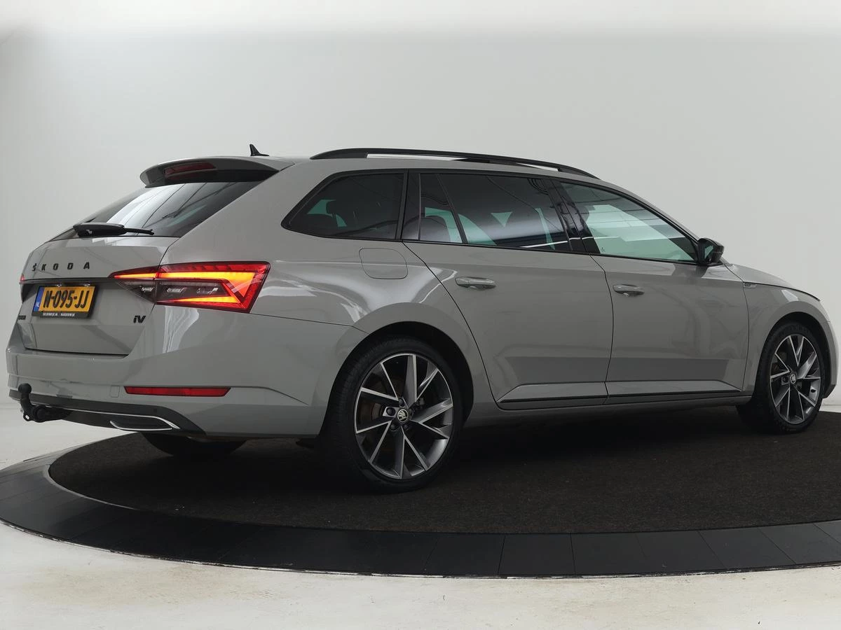 Hoofdafbeelding Škoda Superb