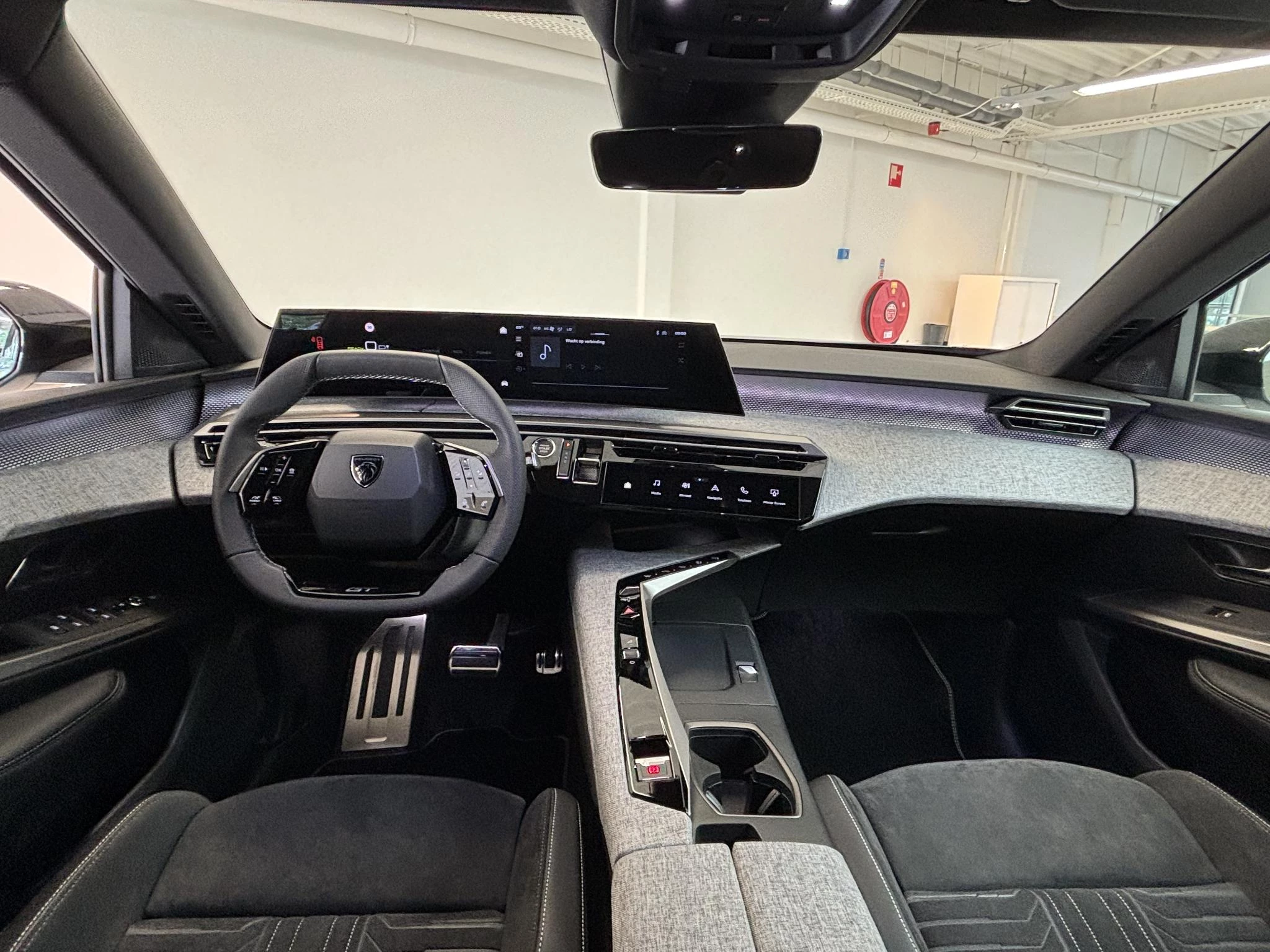 Hoofdafbeelding Peugeot e-5008