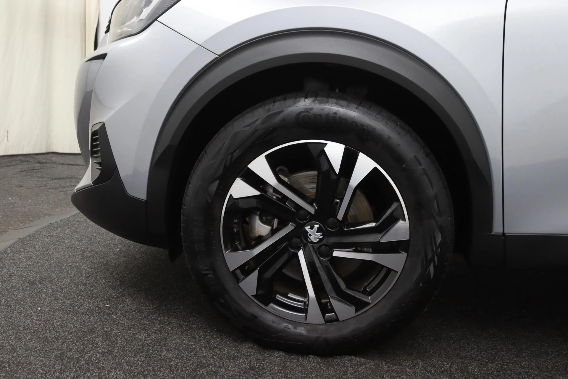 Hoofdafbeelding Peugeot e-2008